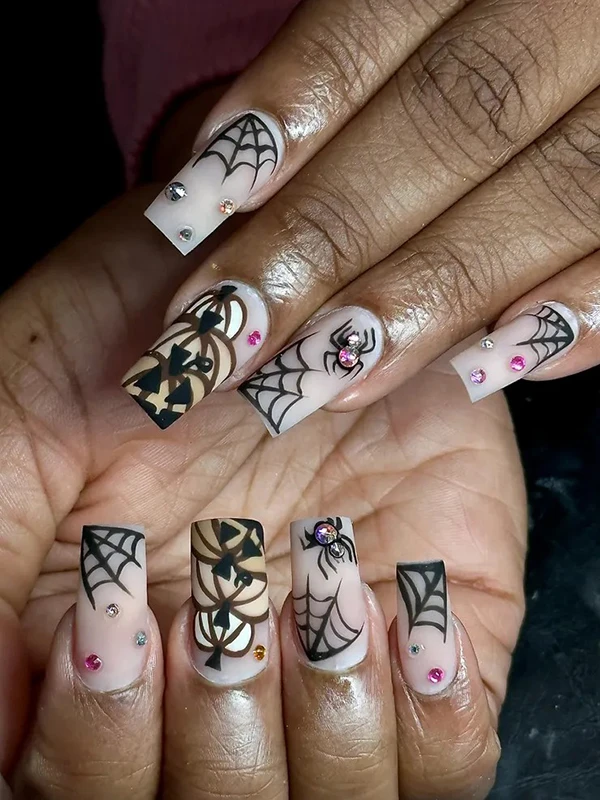 Heaven Foot Spa Nails Lounge