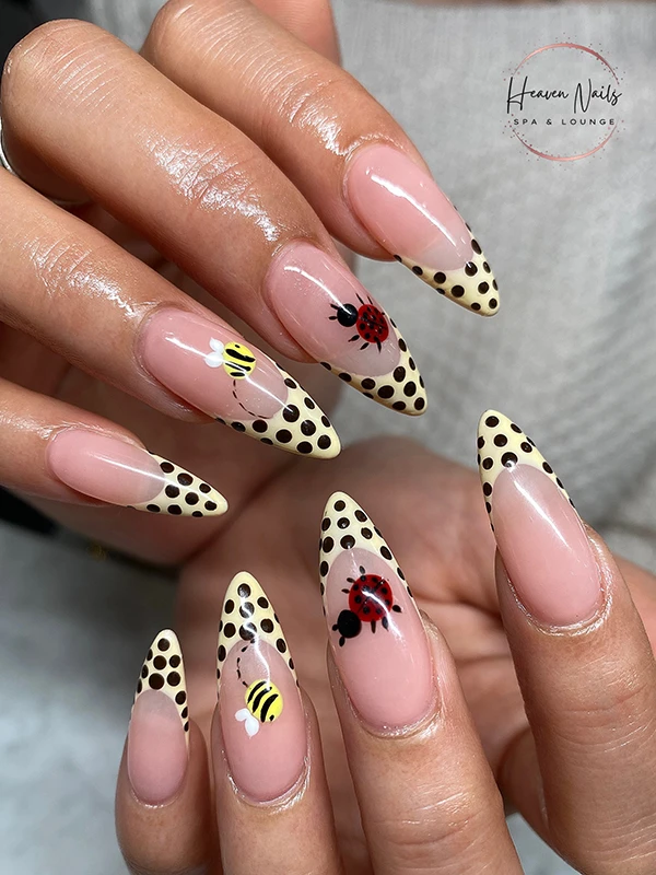 Heaven Foot Spa Nails Lounge